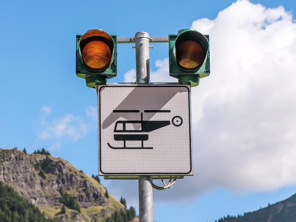 Strange Road Signs In Different Countries International Driving Authority Strange Road Signs In Different Countries International Driving Authority