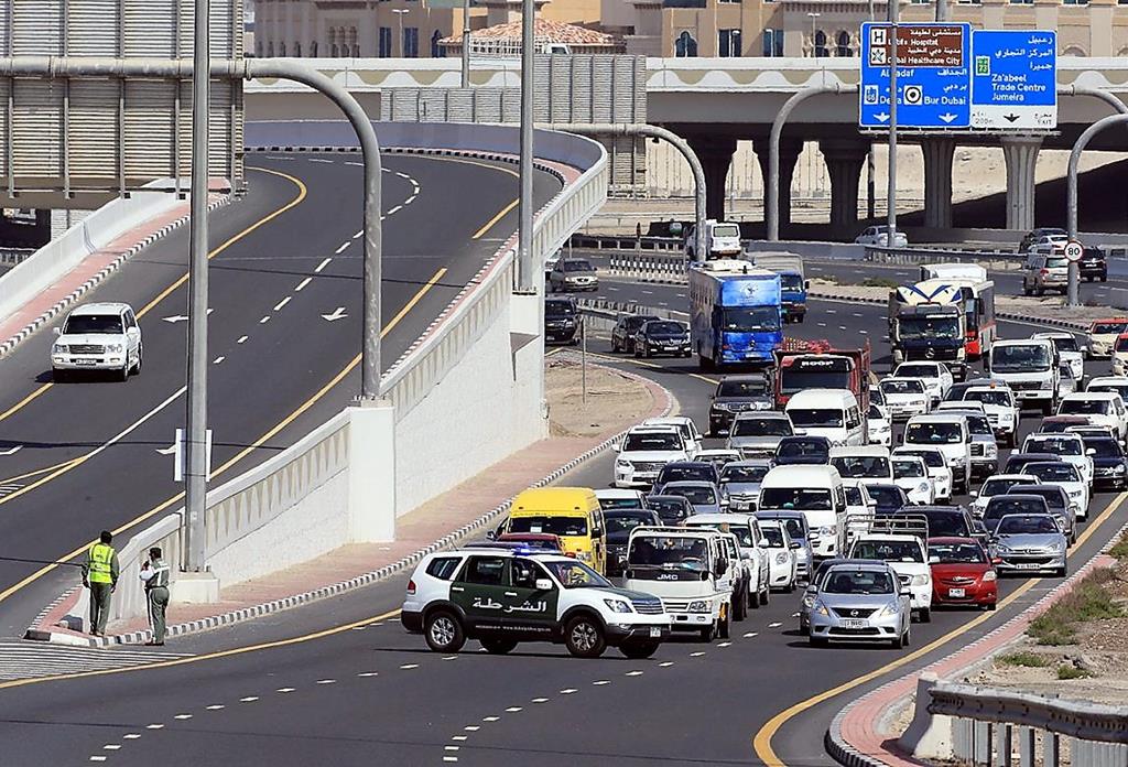 Driving side in 2025 dubai