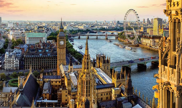 Ni nini raia wa kigeni wanahitaji kujua kuhusu udereva nchini Uingereza?