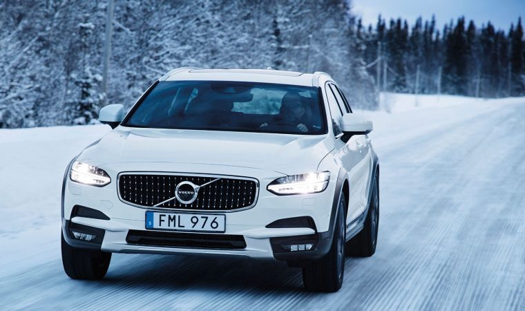 Normas de Tráfico Suecas: Guía Completa para Conductores Internacionales en 2026