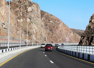 Kazakstans vägar: En komplett guide till bilkörning och vägförhållanden