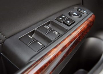 គ្រឿងបើកបិទបង្អួចរថយន្ត