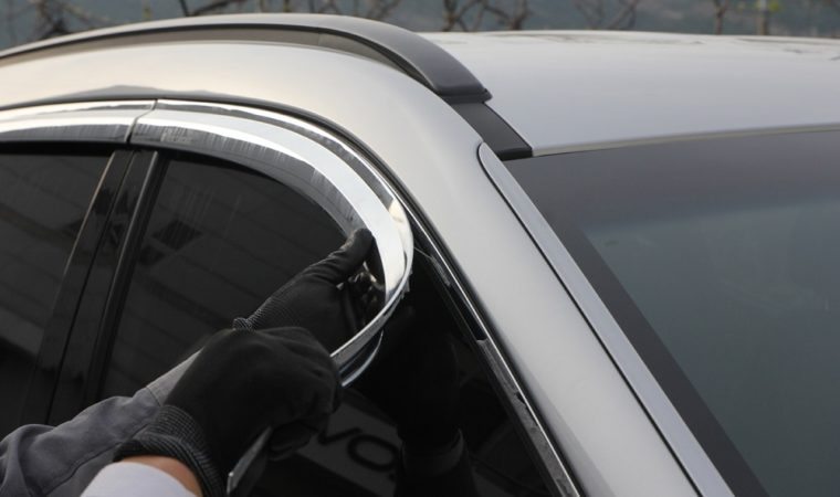 Deflektory Samochodowe: Przewodnik po Wyborze i Montażu