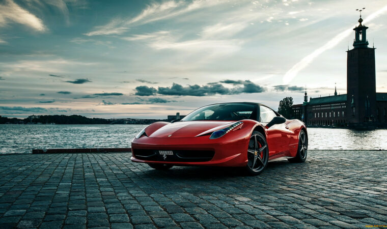 Enzo Ferrari: An Fear taobh thiar de Bhranda Spórtcharranna is Íocónaí ar Domhan