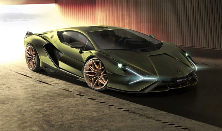 Lamborghini Sian: Ensimmäinen hybridi-supersporttiauto Sant'Agata Bolognesen tehtaalta