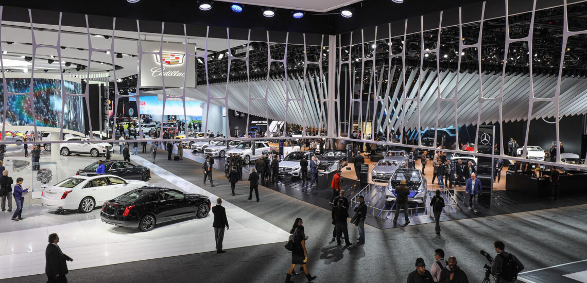 New York und Detroit Auto Showrooms