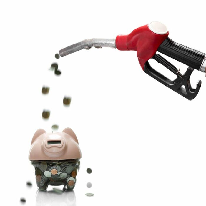 Cómo ahorrar gasolina: 10 formas sencillas