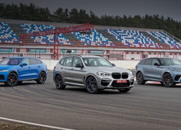 BMW X3 M vs 재규어 F-Pace SVR vs 레인지로버 벨라 SVA: V8의 파워, V6의 정밀함