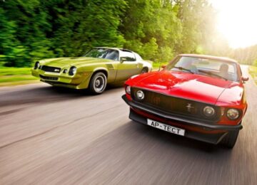 フォード・マスタング vs シボレー・カマロ:50年の歴史を持つポニーカー対決