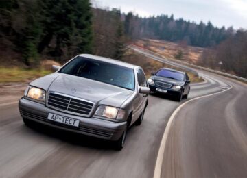 ການປຽບທຽບ Mercedes-Benz S 500: ທົດສອບລຸ້ນ W140 ທຽບກັບ W220
