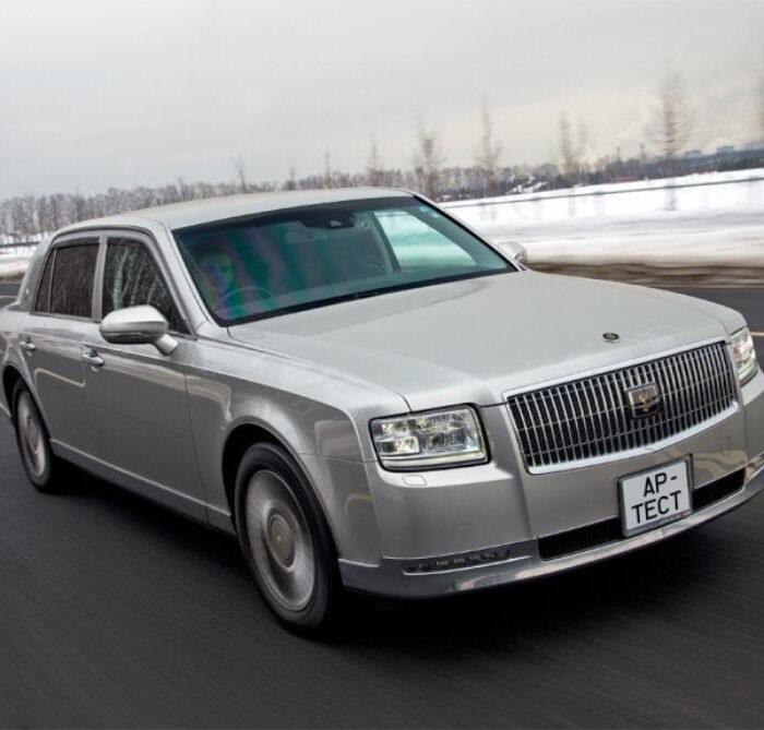 Saudações da vanguarda do luxo: a experiência Toyota Century