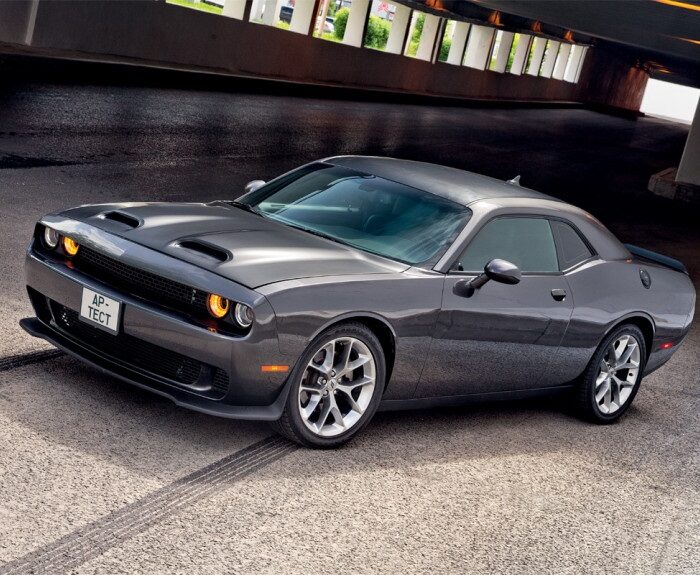 Прощание с мускулами: последний рев Dodge Challenger