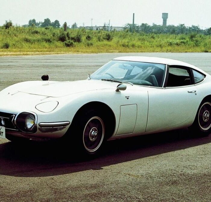 Toyota’s Sports Car Evolution: The Influence of the 2000GT on the Supra
