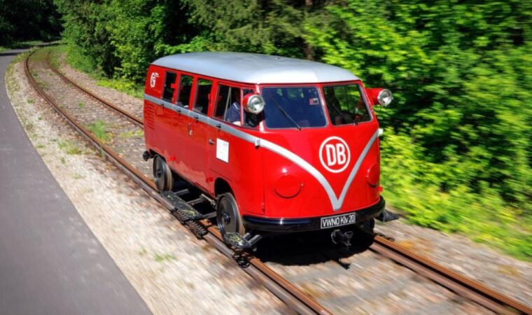 Čuh-čuh Bulli: VW Transporter iz 1955. ponovno na tračnicama u Njemačkoj