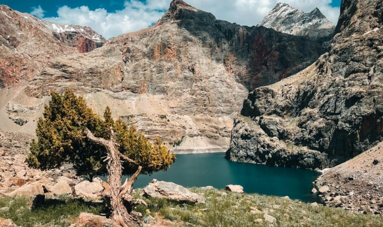 Қараңғы мессиа зана эротика