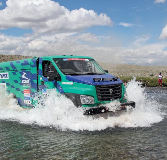 Racing Giants of the Chuysky Tract: Our Truck Report from the Silk Way Rally