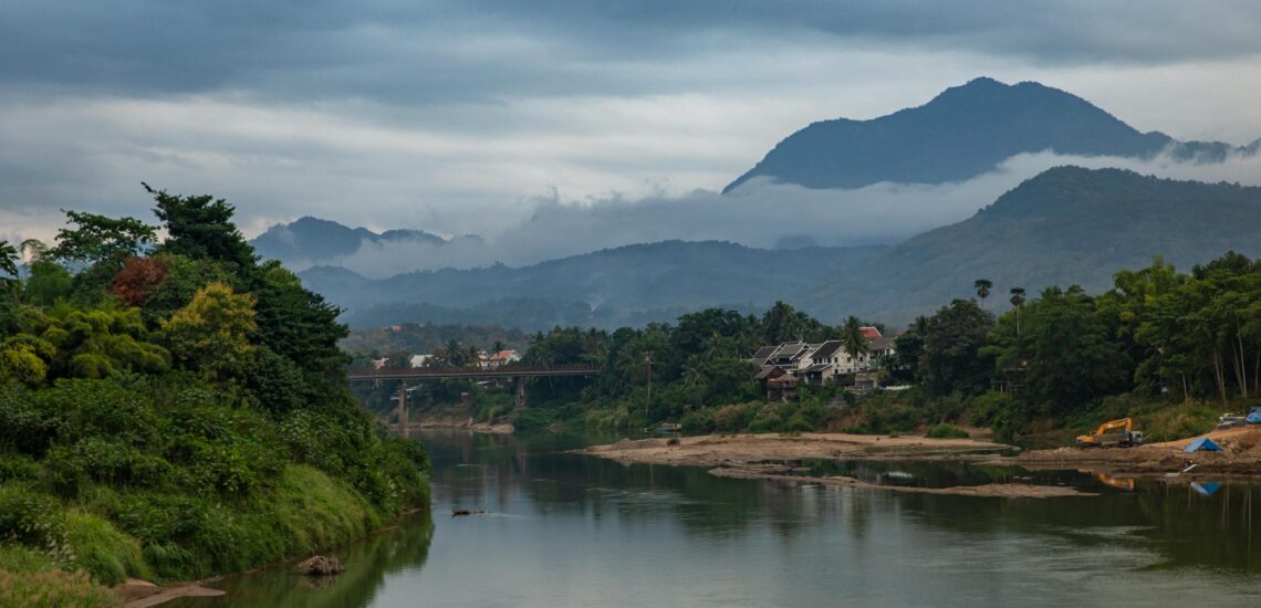 สถานที่ท่องเที่ยวที่ดีที่สุดในลาว