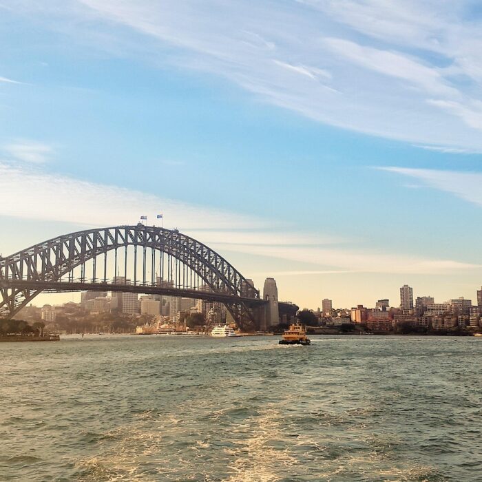 Австралия жағажайларында жалаңаш