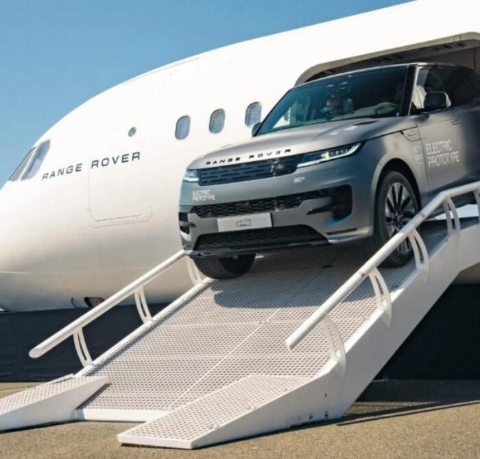 Range Rover Sport Electric Preview: Following in the Flagship's Footsteps?